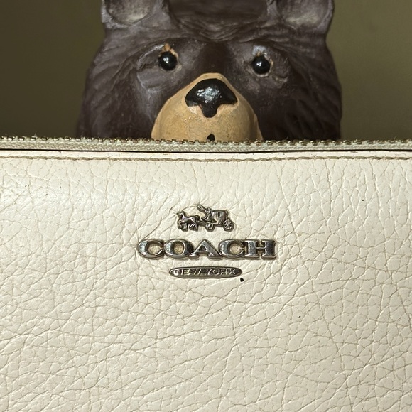 COACH Mickie Accordion Wallet in Grain Leather - Picture 4 of 16